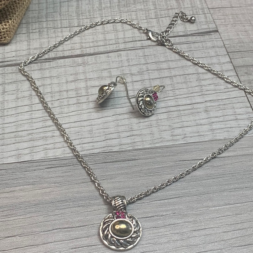 Silver Tone Pink Rhinestone Rope Circle Necklace and Earring Set 16 Inch 5525 - Picture 5 of 6